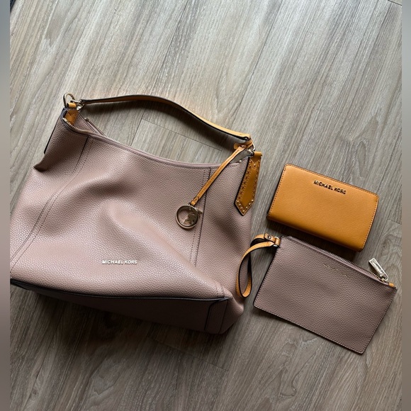 Michael Kors Handbag Purse, Wallet, and Wristlet Set, Leather, Beige - Picture 1 of 11